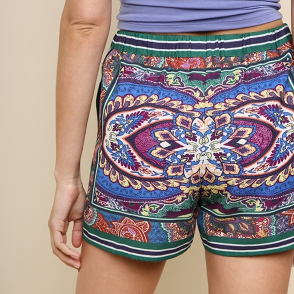 Scarf Print Shorts - Picture 4 of 4